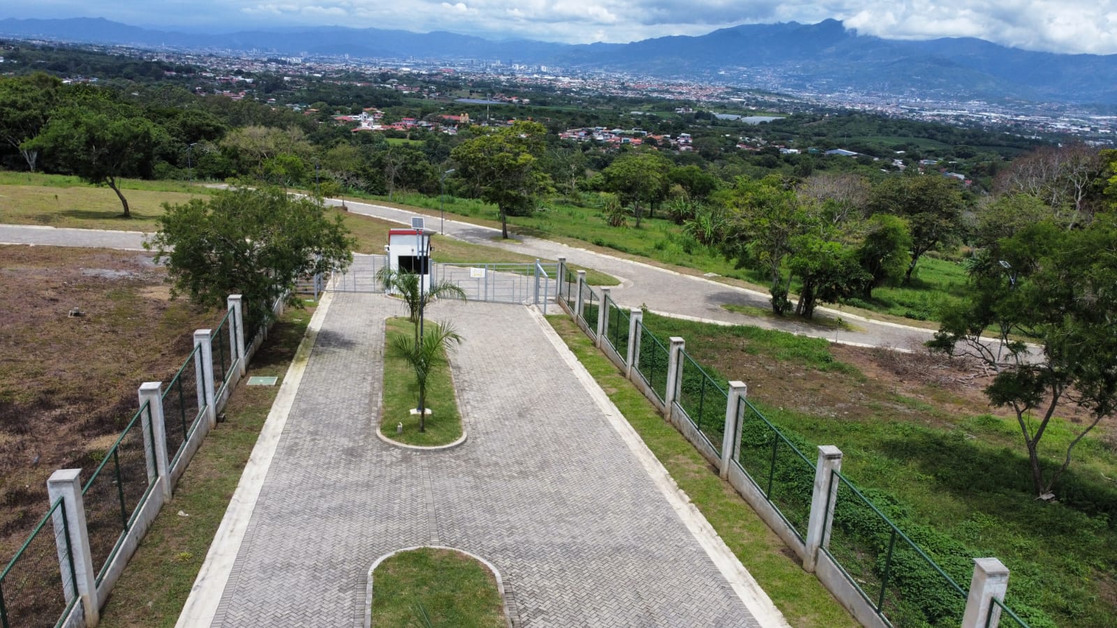 Lotes y Quintas Baróns